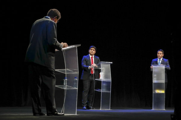 Candidatos presidenciales debaten en auditorio del Museo Nacional de Niños Candidatos presidenciales debaten en auditorio del Museo Nacional de Niños