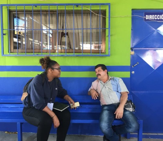 Inicio de curso lectivo tarde en La Carpio 27655034_1608524095903408_2263726444138516512_n